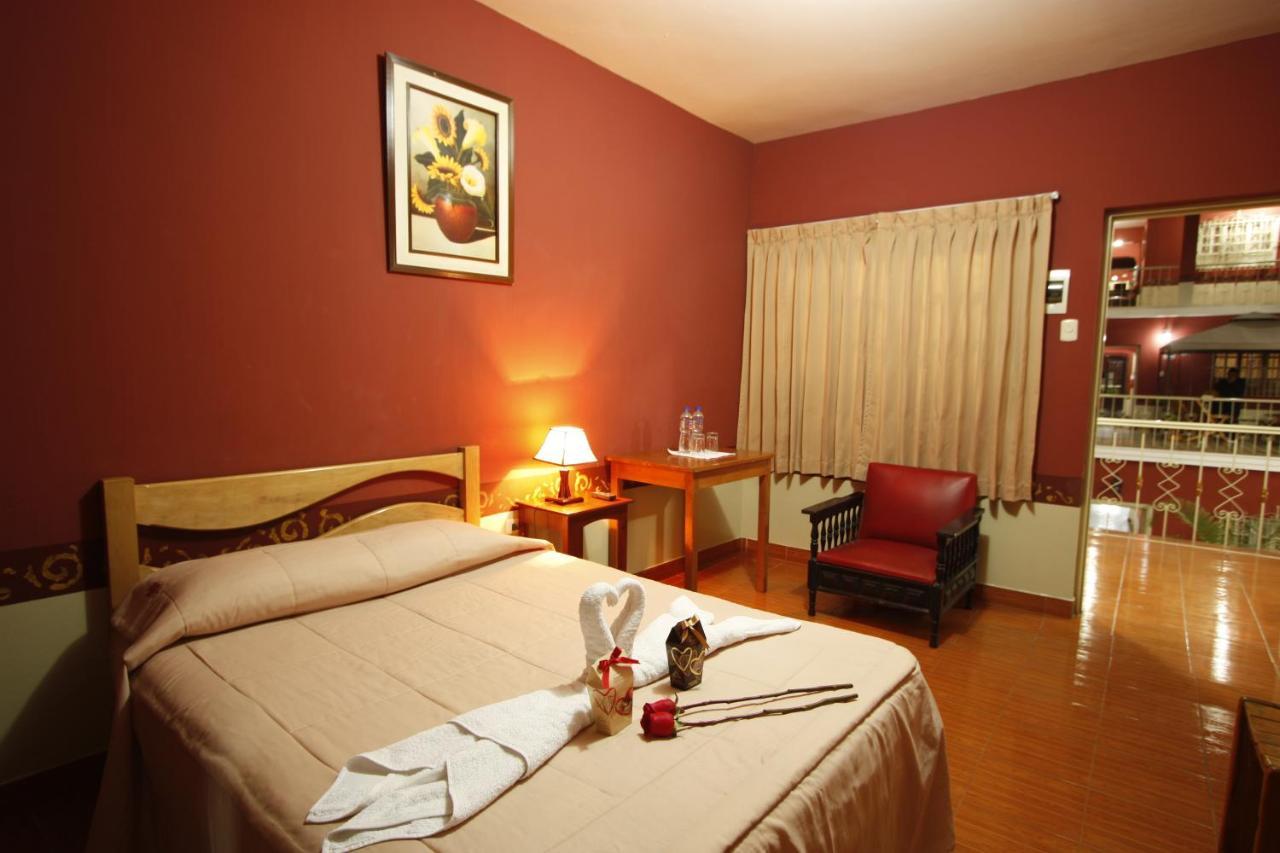 טרוחיו Hotel Colonial מראה חיצוני תמונה