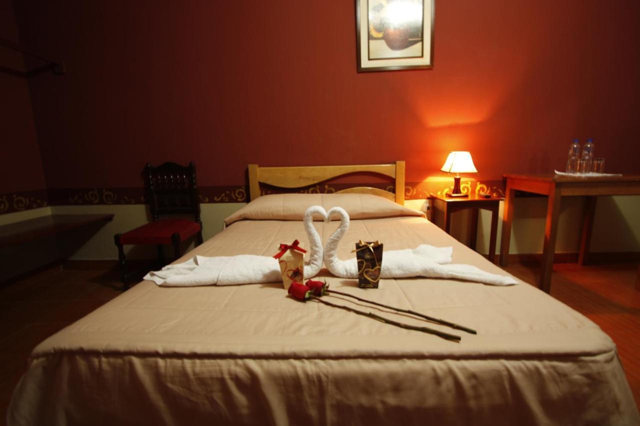 טרוחיו Hotel Colonial מראה חיצוני תמונה